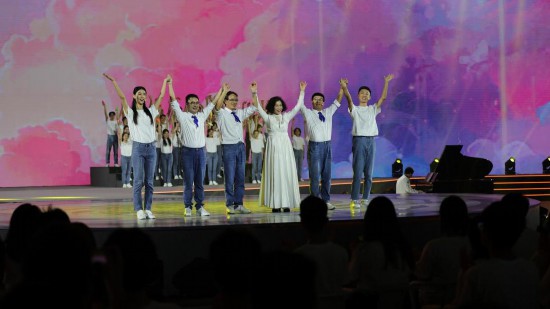 2024年中国网络文明大会“未来之夜”在成都精彩启幕(图8)