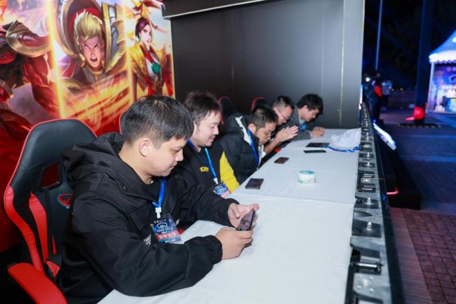 2024“外滩杯”黄浦职工“王者荣耀”电竞大赛战火重燃