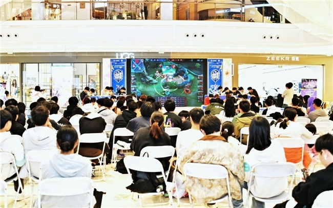 成功办赛+安全交易双驱动：7881平台重构电竞服务生态(图2)