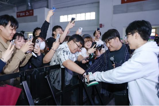 IM电竞：电竞牵手漫展打通线上线下商业化的新尝试(图10)