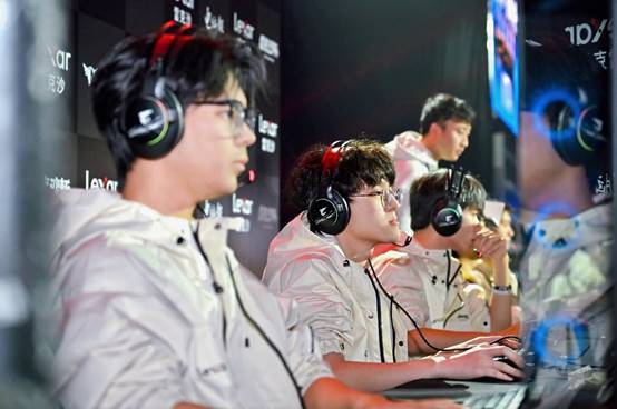 专业赋能热爱第二届雷克沙杯高校电竞挑战赛总决赛落幕(图6)