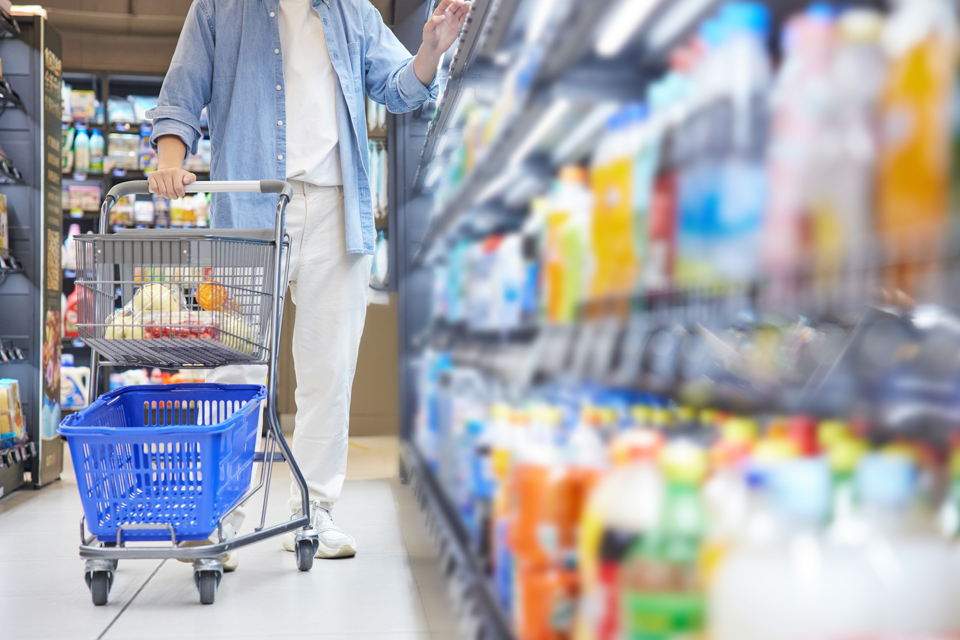 IM电竞：消费引擎动力强劲2025年岁末