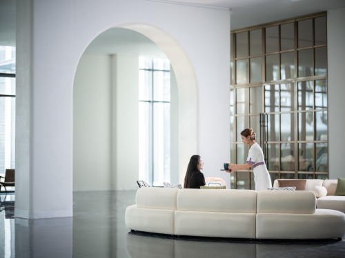 入华50年假日酒店“挖”了一条难以复制的品牌“护城河”(图14)