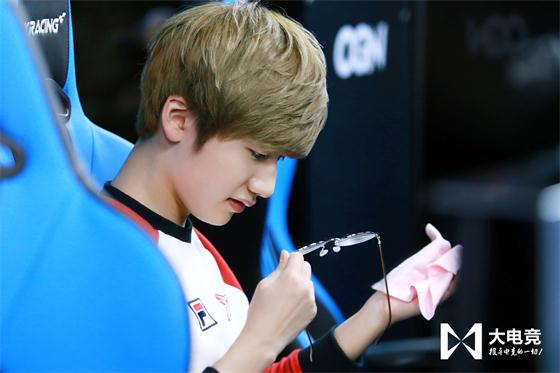 时隔369天！SKT终渡劫成功击败“巨人杀手”AFS！(图2)