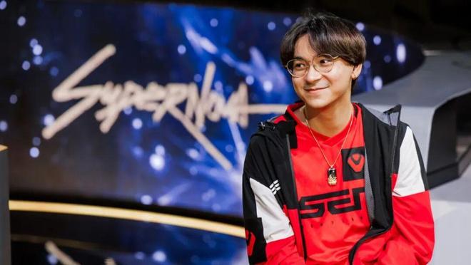 电竞冠军TenZ为癌症女友放弃事业出钱照