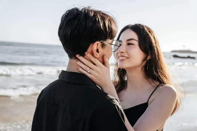 电竞冠军TenZ为癌症女友放弃事业出钱照顾女方病好绿他分手！(图10)