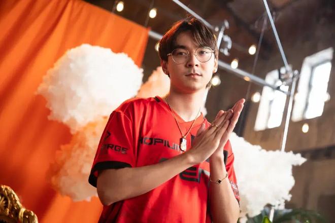 电竞冠军TenZ为癌症女友放弃事业出钱照顾女方病好绿他分手！(图6)