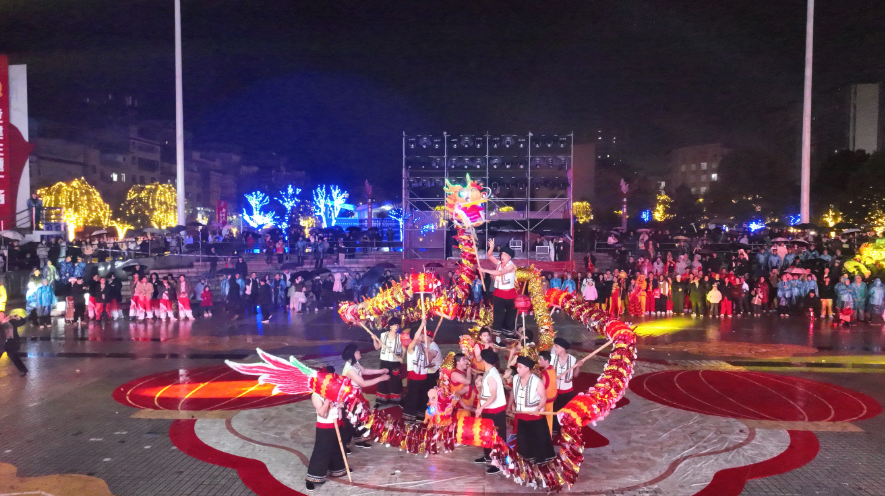 祥龙舞非遗古县焕新颜“龙腾金建始”舞龙大赛燃闹元宵(图4)