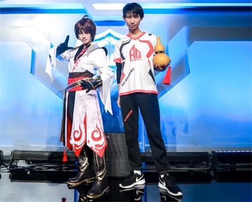 IM电竞：确定了!10月25日梦泪首发最