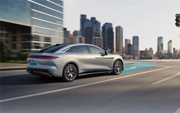 小米车主遭特斯拉车主恶意别车、持续辱骂「母亲吓得脸色发白」小米发声；曝字节拟年产10万颗自研AI芯片；曝魅族手机业务即将解散(图9)